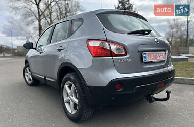 Внедорожник / Кроссовер Nissan Qashqai 2011 в 