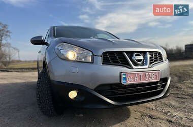 Внедорожник / Кроссовер Nissan Qashqai 2011 в 