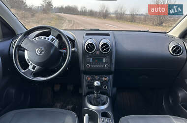 Внедорожник / Кроссовер Nissan Qashqai 2011 в 