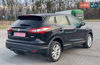 Внедорожник / Кроссовер Nissan Qashqai 2014 в 
