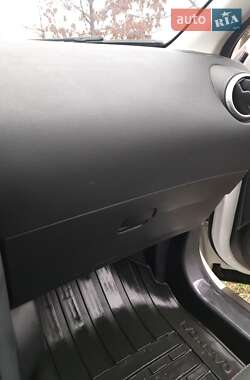 Внедорожник / Кроссовер Nissan Qashqai 2011 в 