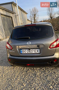 Внедорожник / Кроссовер Nissan Qashqai 2012 в 