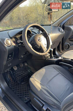 Внедорожник / Кроссовер Nissan Qashqai 2012 в 