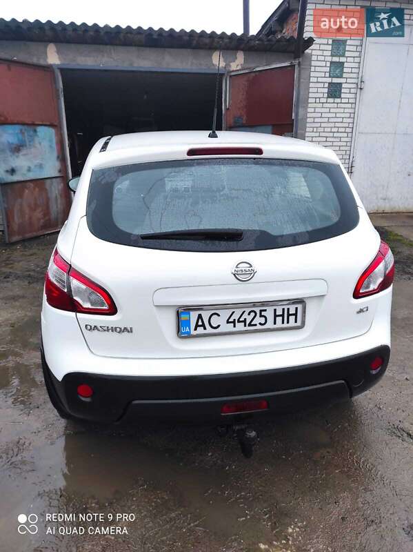Внедорожник / Кроссовер Nissan Qashqai 2013 в Владимире