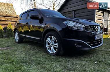 Внедорожник / Кроссовер Nissan Qashqai 2011 в 