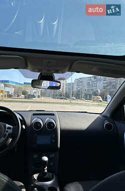 Внедорожник / Кроссовер Nissan Qashqai 2010 в 