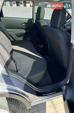 Внедорожник / Кроссовер Nissan Qashqai 2010 в 
