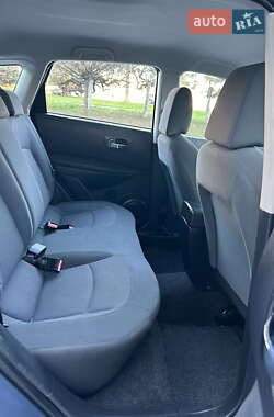 Позашляховик / Кросовер Nissan Qashqai 2010 в 
