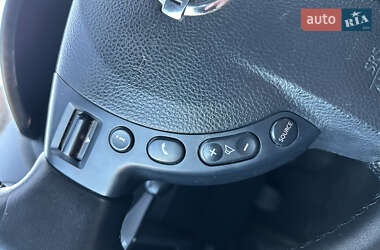 Позашляховик / Кросовер Nissan Qashqai 2010 в 