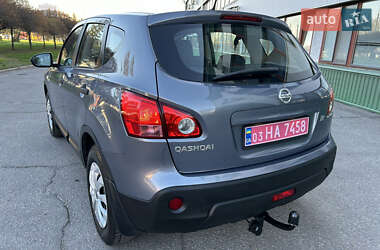 Позашляховик / Кросовер Nissan Qashqai 2010 в 