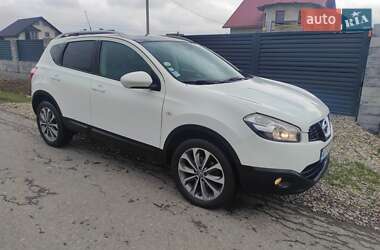 Внедорожник / Кроссовер Nissan Qashqai 2010 в 