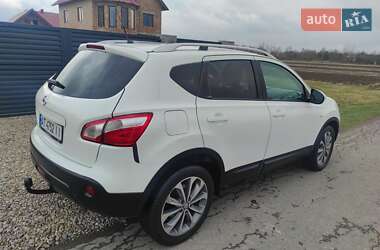 Внедорожник / Кроссовер Nissan Qashqai 2010 в 