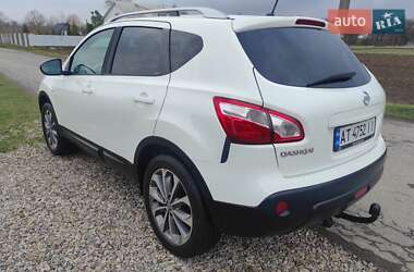 Внедорожник / Кроссовер Nissan Qashqai 2010 в 