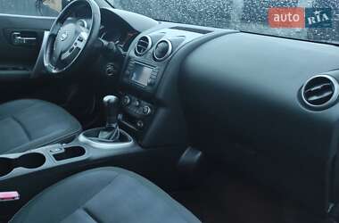 Внедорожник / Кроссовер Nissan Qashqai 2010 в 