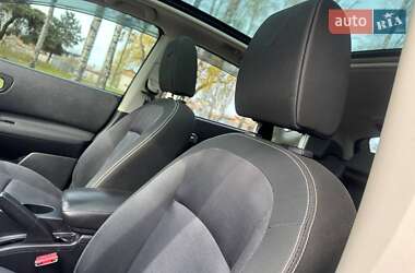 Внедорожник / Кроссовер Nissan Qashqai 2011 в 