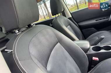 Внедорожник / Кроссовер Nissan Qashqai 2011 в 