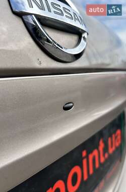 Внедорожник / Кроссовер Nissan Qashqai 2010 в 