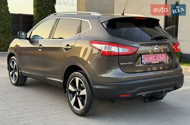 Внедорожник / Кроссовер Nissan Qashqai 2016 в 