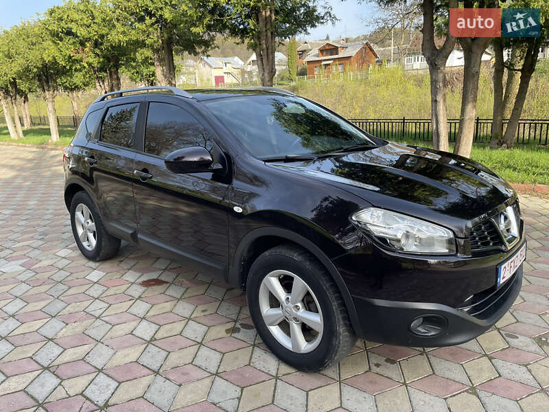 Позашляховик / Кросовер Nissan Qashqai 2010 в Коломиї