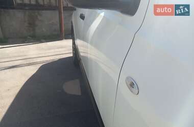 Внедорожник / Кроссовер Nissan Qashqai 2012 в 