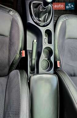 Внедорожник / Кроссовер Nissan Qashqai 2013 в 