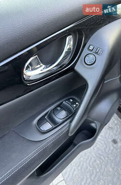 Внедорожник / Кроссовер Nissan Qashqai 2014 в 