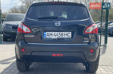 Внедорожник / Кроссовер Nissan Qashqai 2012 в 