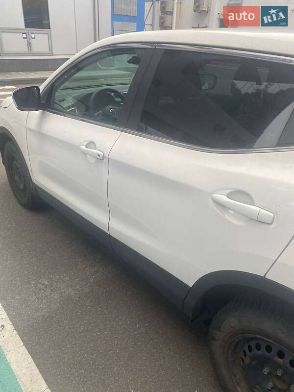 Внедорожник / Кроссовер Nissan Qashqai 2018 в Киеве