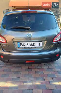 Внедорожник / Кроссовер Nissan Qashqai 2013 в 