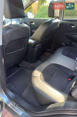 Внедорожник / Кроссовер Nissan Qashqai 2013 в 