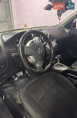 Внедорожник / Кроссовер Nissan Qashqai 2013 в 