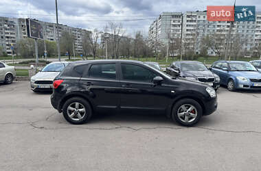 Внедорожник / Кроссовер Nissan Qashqai 2007 в 