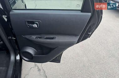 Внедорожник / Кроссовер Nissan Qashqai 2007 в 