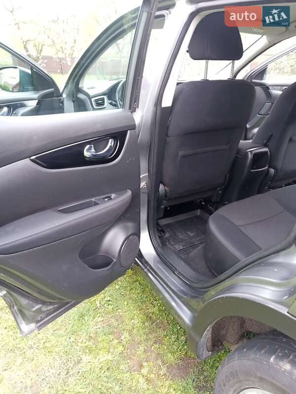 Внедорожник / Кроссовер Nissan Qashqai 2014 в Ивано-Франковске