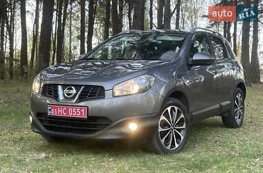 Позашляховик / Кросовер Nissan Qashqai 2012 в 