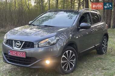 Позашляховик / Кросовер Nissan Qashqai 2012 в 