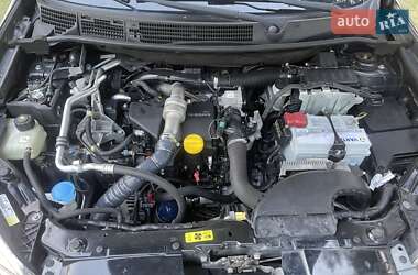 Позашляховик / Кросовер Nissan Qashqai 2012 в 