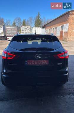 Позашляховик / Кросовер Nissan Qashqai 2016 в 