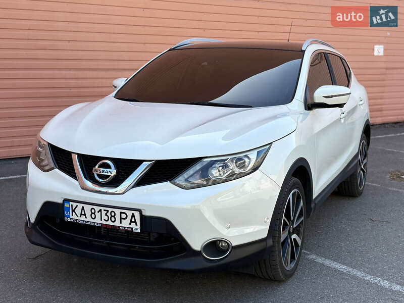 Внедорожник / Кроссовер Nissan Qashqai 2015 в Киеве