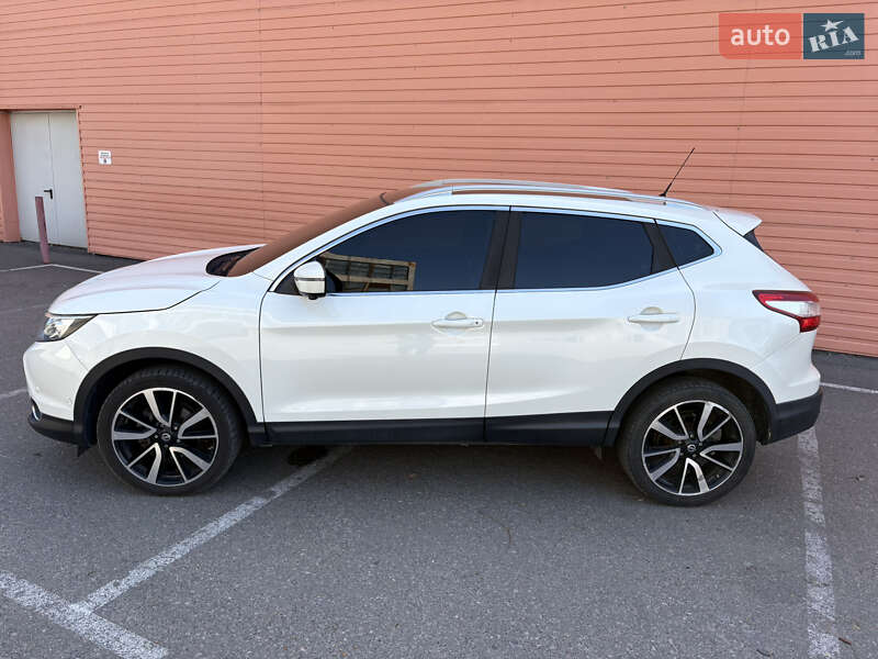 Внедорожник / Кроссовер Nissan Qashqai 2015 в Киеве