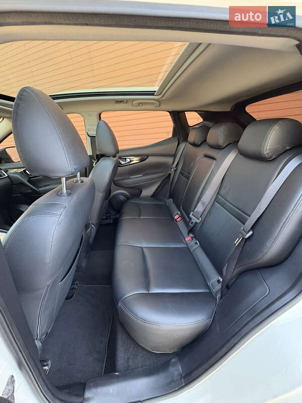 Внедорожник / Кроссовер Nissan Qashqai 2015 в Киеве