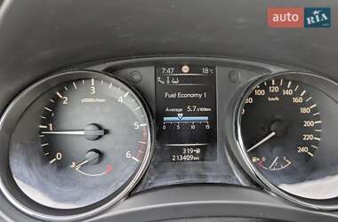 Внедорожник / Кроссовер Nissan Qashqai 2016 в 