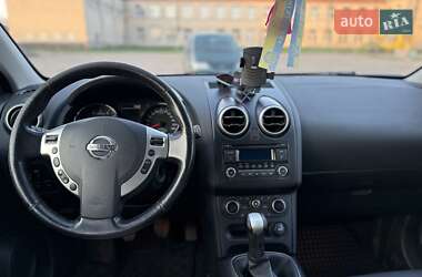 Внедорожник / Кроссовер Nissan Qashqai 2012 в 