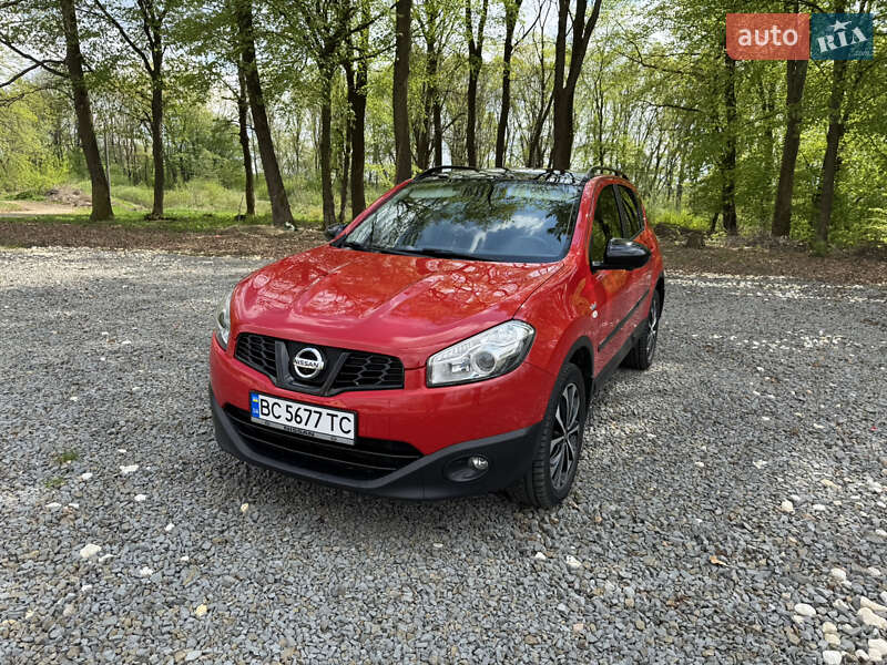 Позашляховик / Кросовер Nissan Qashqai 2012 в Самборі