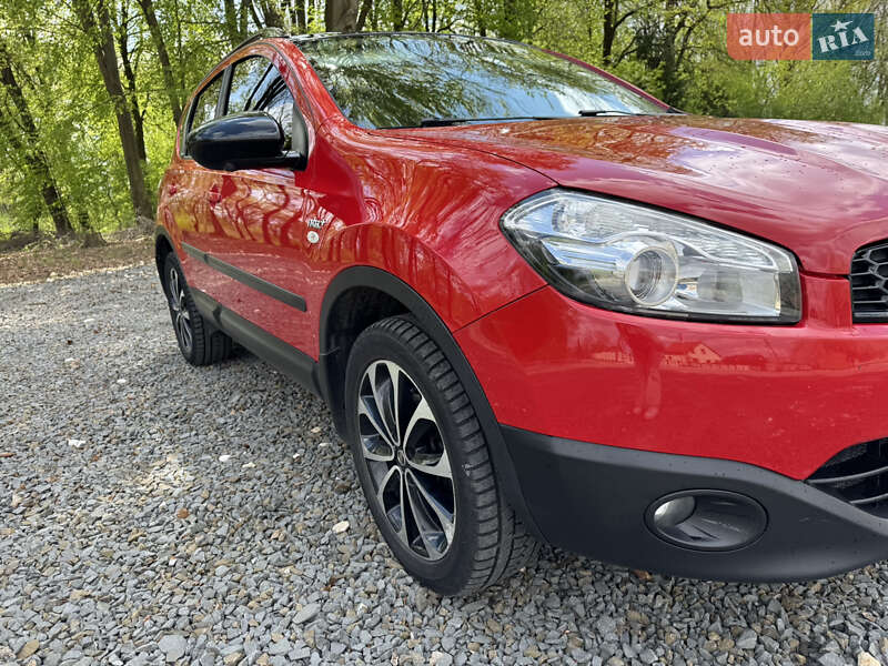 Позашляховик / Кросовер Nissan Qashqai 2012 в Самборі