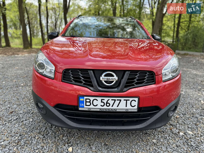 Позашляховик / Кросовер Nissan Qashqai 2012 в Самборі