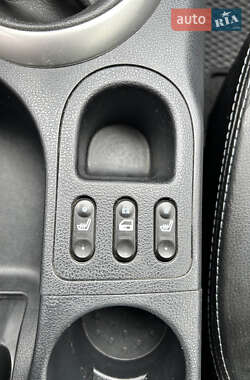 Позашляховик / Кросовер Nissan Qashqai 2013 в 