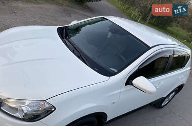 Позашляховик / Кросовер Nissan Qashqai 2011 в 