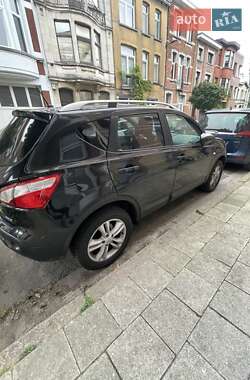 Позашляховик / Кросовер Nissan Qashqai 2010 в 
