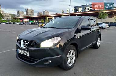 Внедорожник / Кроссовер Nissan Qashqai 2011 в 
